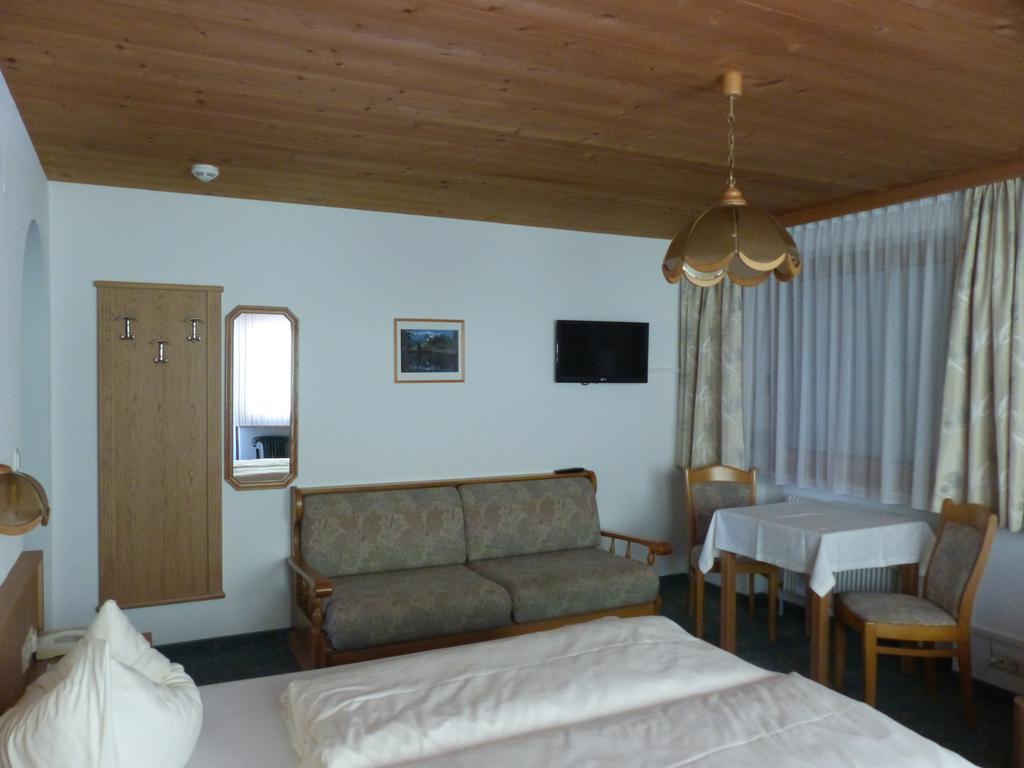 Gaestehaus Alpenland تكس الغرفة الصورة