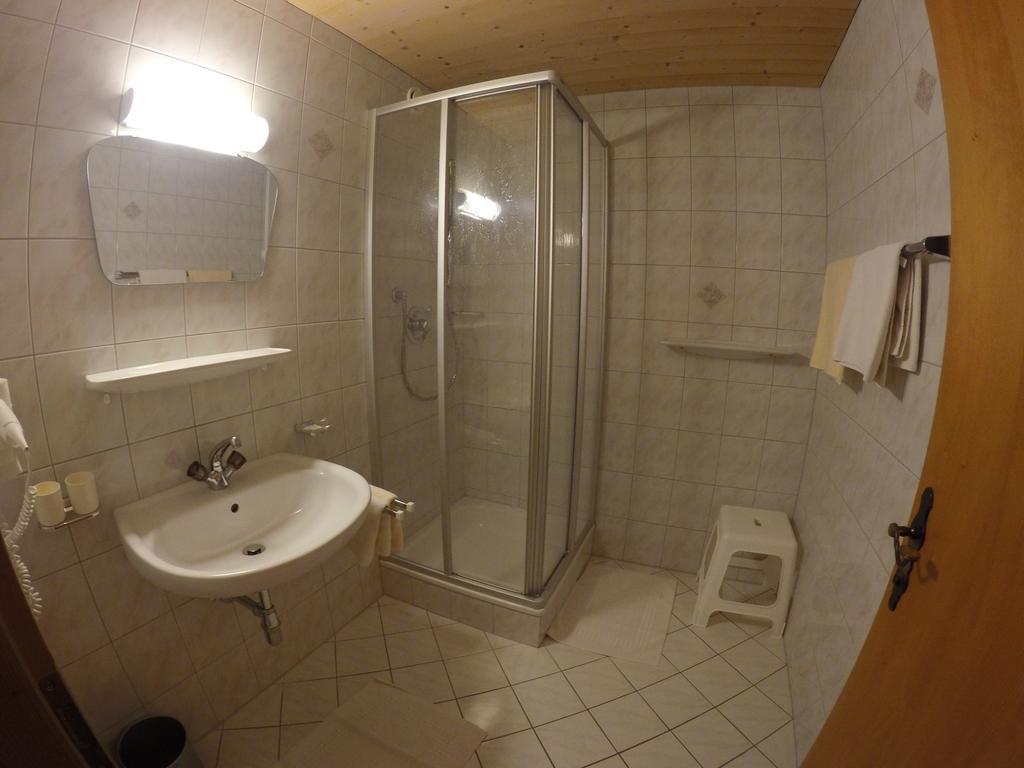 Gaestehaus Alpenland تكس الغرفة الصورة